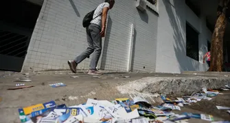 Boca de urna e santinhos: saiba o que são crimes eleitorais e como denunciar
