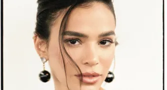 Bruna Marquezine está na 3ª temporada de The Gentlemen, na Netflix