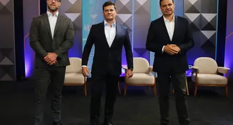 Debate tem clima tenso nos bastidores e Sandro Alex como alvo