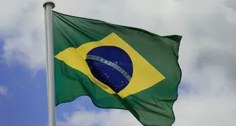 É preciso mudar de cima para baixo para a República se reencontrar