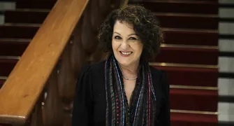 Edra Moraes vence concurso internacional de artes visuais