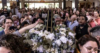 Fiéis em Londrina celebram Padroeira do Brasil e pedem proteção às crianças