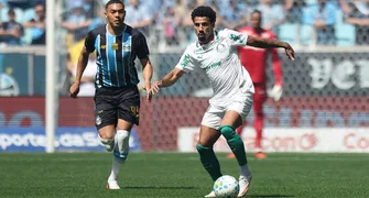 Flamengo vence e conta com tropeço do Palmeiras para ampliar vantagem