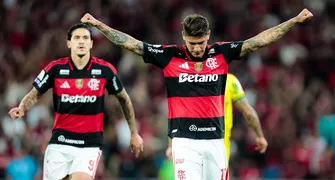 Flamengo vence e fica a um ponto do Palmeiras, líder do Brasileirão