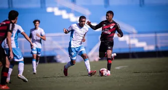 Hugo Chacon defende jovens da base após derrota do Londrina