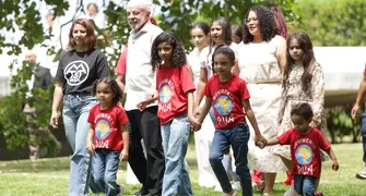Lula defende respeito às religiões no Dia de Nossa Senhora Aparecida