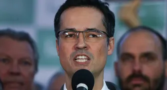 Maioria do TSE mantém suspensão da campanha de Deltan ao Senado
