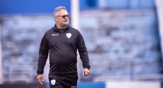 Micale agora admite situação 'muito difícil' do Londrina