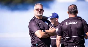 Micale renova esperanças com vitória do Londrina: "Não vou desistir"