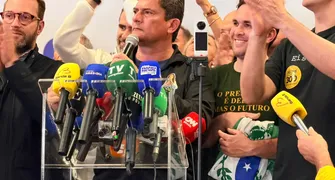 Moro vence no primeiro turno e é eleito governador do Paraná