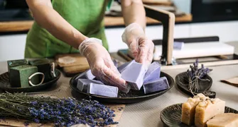 Novas regras ampliam oportunidades para produção de cosméticos artesanais