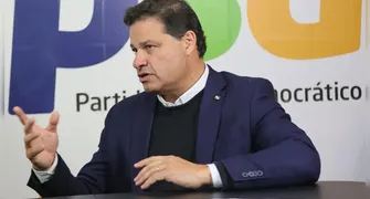 Pesquisa aponta Sandro Alex com 26%, atrás de Moro e à frente de Requião Filho