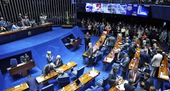PL elege 19 senadores e tem a maior bancada com 28 representantes