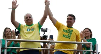 Quaest aponta liderança de Lula no 1º turno e Flávio Bolsonaro à frente em simulação de 2º turno