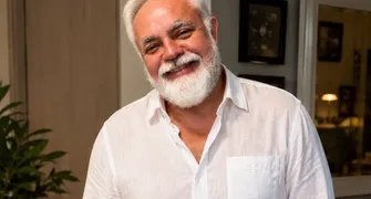 Régis Moreira faz sessão de autógrafos na Bienal do Livro de SP