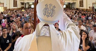 Santuário de Londrina recebe 50 mil pessoas no Dia da Padroeira