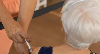SUS oferta vacina Pneumo 20 para maiores de 85 anos