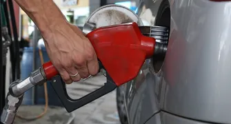 Tributos da gasolina são zerados e subsídios a combustíveis, ampliados