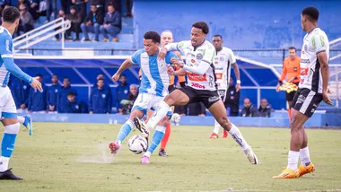 No turno, o Londrina recebeu o Athletic no VGD e venceu por 2 a 0