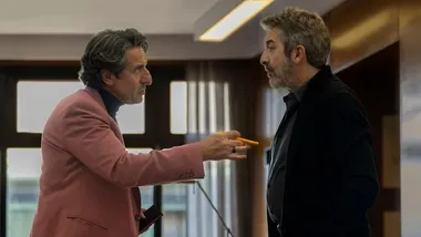 "A Terapia Certa".com Ricardo Darín no papel do consagrado psicólogo Ulisses, que recusa um prêmio em plena cerimônia de entrega
