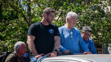 Requião Filho, ao lado do pai, disse que aposta na apresentação de propostas para conquistar eleitores indecisos