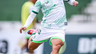 Guilherme Cachoeira, emprestado pelo Guarani, pode estrear pelo Londrina