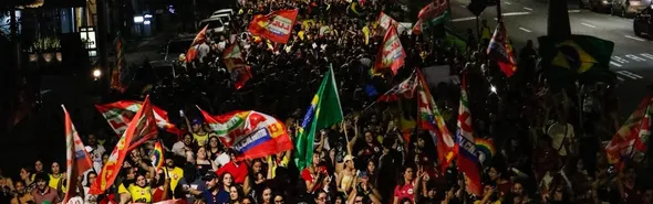 Imagem ilustrativa da imagem Em Londrina, manifestação pró-Lula leva multidão à Gleba