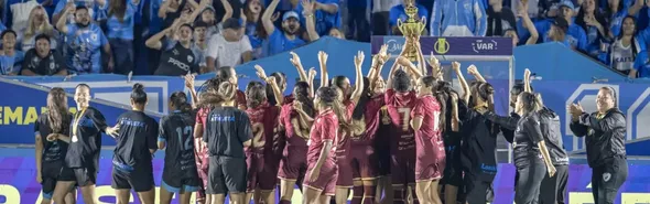 Imagem ilustrativa da imagem LEC bate Imperial e conquista bi do Paranaense Feminino Sub-17