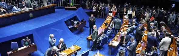 Imagem ilustrativa da imagem PL elege 19 senadores e tem a maior bancada com 28 representantes