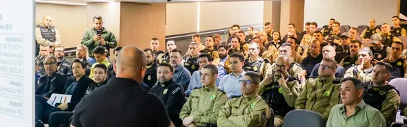 Imagem ilustrativa da imagem Secretário de Segurança reúne policiais para alinhar estratégias em Londrina