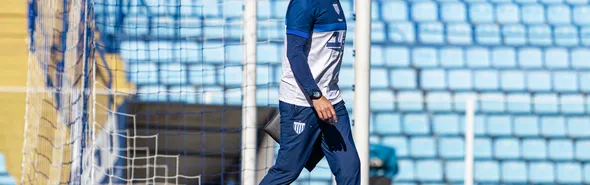 Imagem ilustrativa da imagem Técnico ex-Londrina é demitido do Avaí: "Serei mais um torcedor"