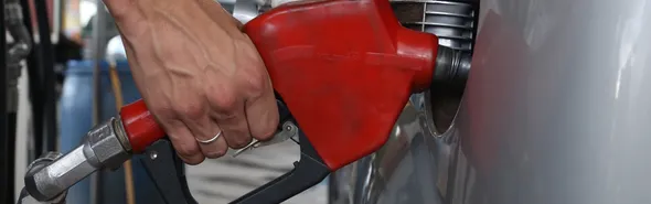 Imagem ilustrativa da imagem Tributos da gasolina são zerados e subsídios a combustíveis, ampliados