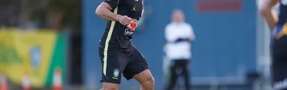 Imagem ilustrativa da imagem Volante Martinelli valoriza chance na seleção: 'Temos que nos sentir privilegiados'
