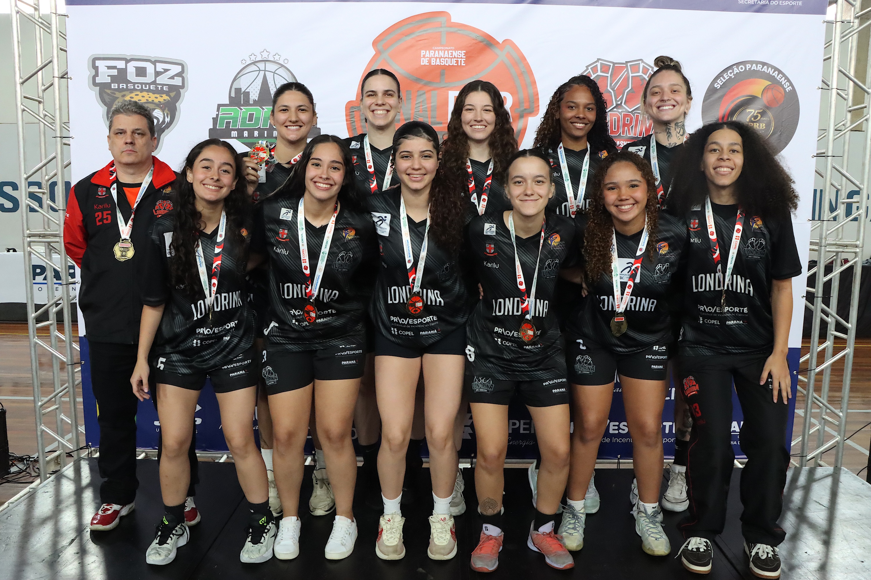 Basquete feminino de Londrina conquista bronze no Paranaense