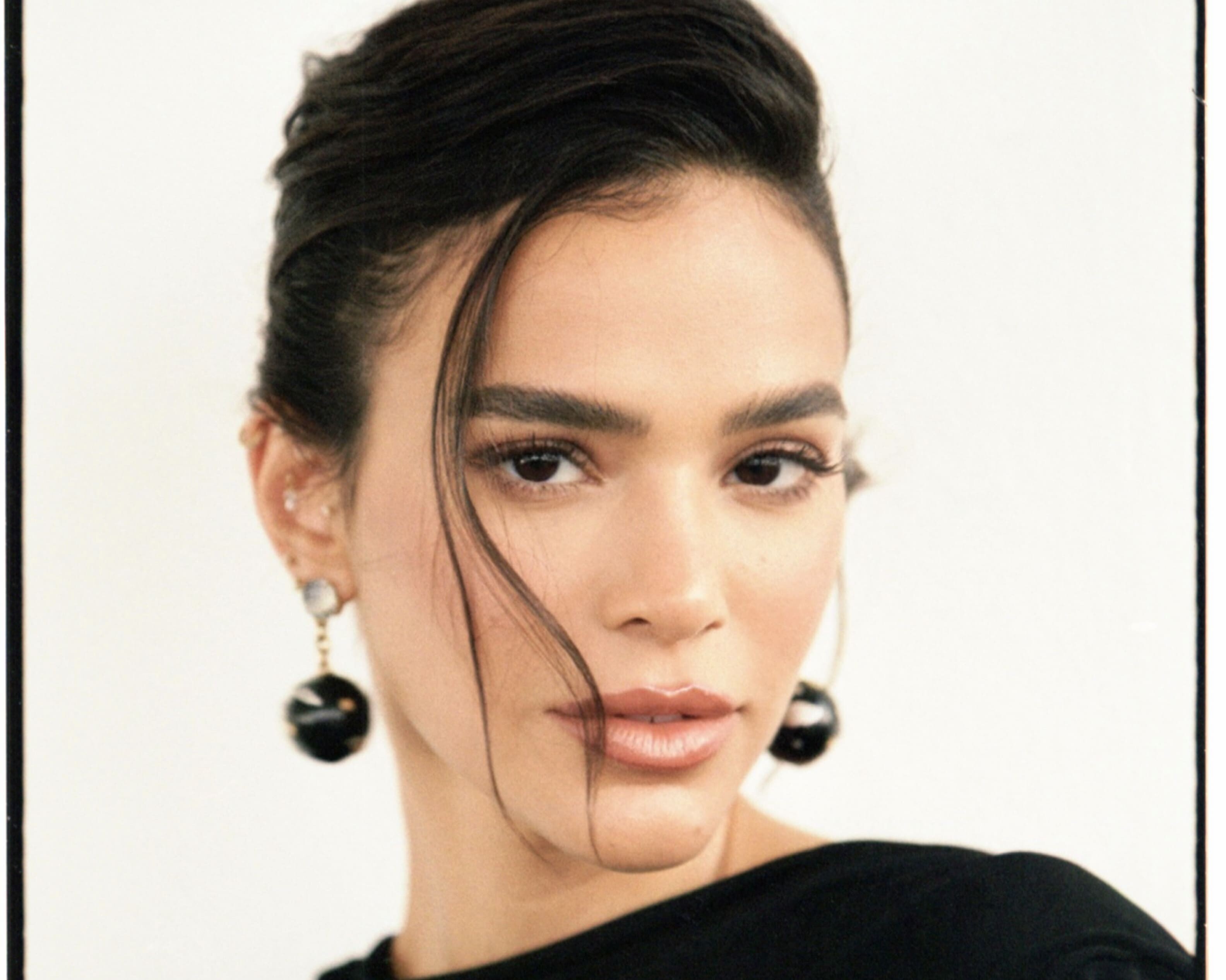 Bruna Marquezine está na 3ª temporada de The Gentlemen, na Netflix