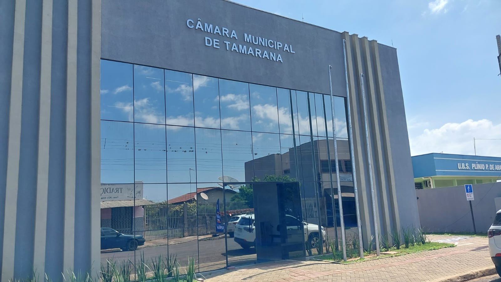 Câmara de Tamarana deixa prédio alugado e estreia nova sede