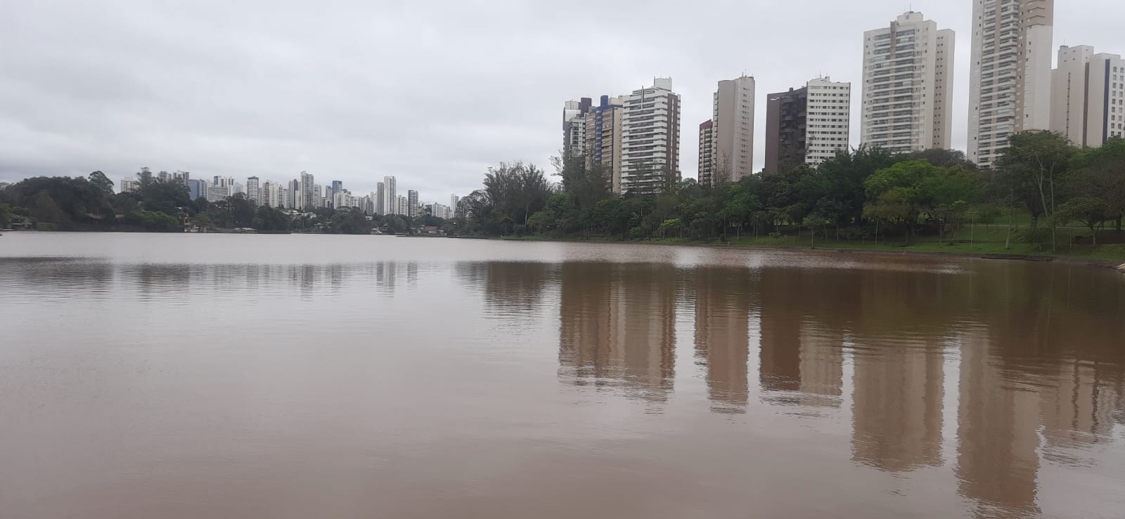 Chuva dá uma trégua e temperaturas ficam baixas em Londrina