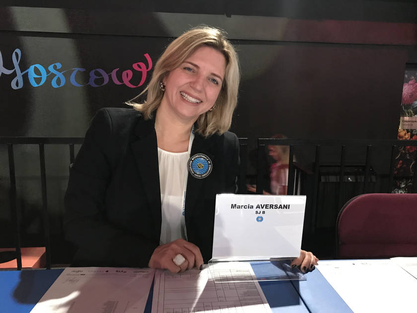 No papel de árbitra, Marcia Aversani representa o País, a partir de segunda-feira, no Campeonato Mundial de Baku, no Azerbaijão