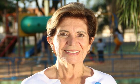 Elizabeth Schmidt (PSD) é a atual vice-prefeita da cidade