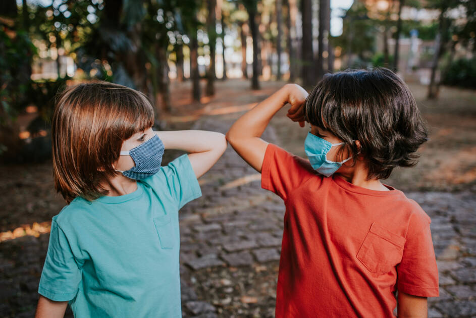 Além de vacinas, uso de máscara, distanciamento e higiene correta podem impedir contaminação
