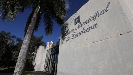 materia - local: camara municipal - prefeitura e forum de londrina
personagens:
ft- fabio alcover/folha de londrina
31/01/2018
