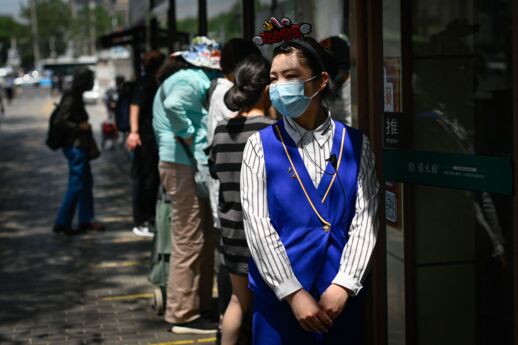 Objetivo é vacinar 40% da população chinesa  até junho 