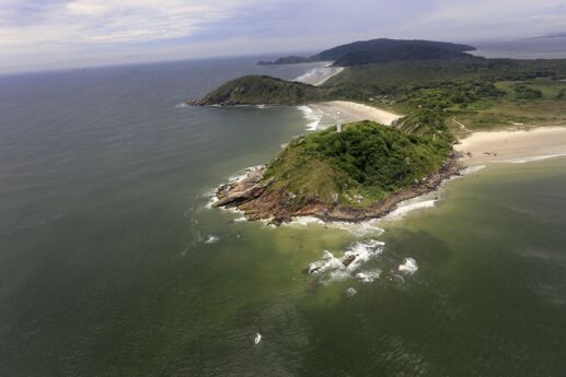 Reconhecimento de ribeirinhos da Ilha do Mel gera vacinação massiva - Vimarsana News