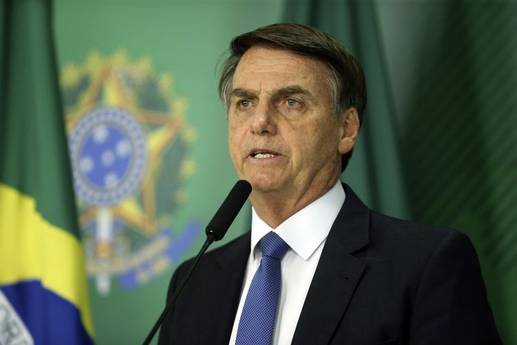 Bolsonaro projeta sigla para acirrar polarização