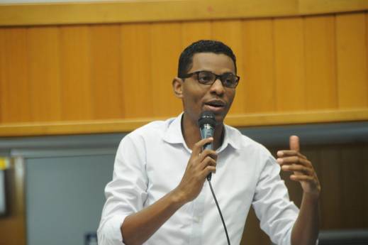 Faltam mais negros na política brasileira