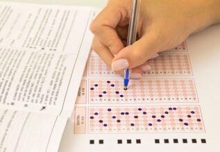 Inep diz estar "engajado" para que Enem seja realizado em 2021