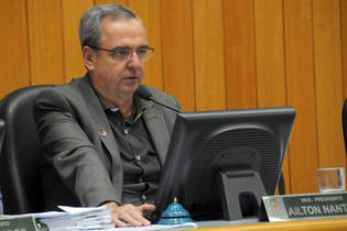 Câmara aprova projeto que cria atribuições para 18 cargos comissionados