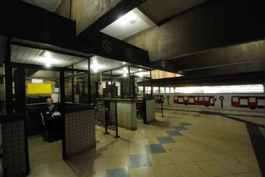 MOBILIZAÇÃO - Ato leva 15 mil às ruas de Londrina