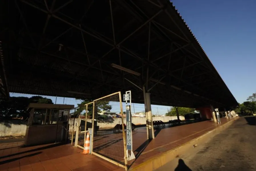 MOBILIZAÇÃO - Ato leva 15 mil às ruas de Londrina