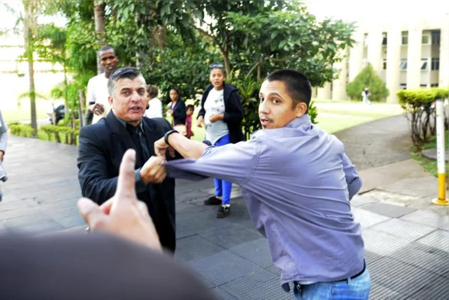 Câmara de Londrina abre Comissão Processante contra Boca Aberta